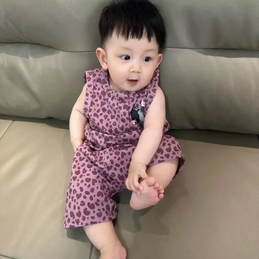 【66-100cm】ママたちに大好評 好感度UP カジュアル ヒョウ柄 ベビー ノースリーブ ロンパース