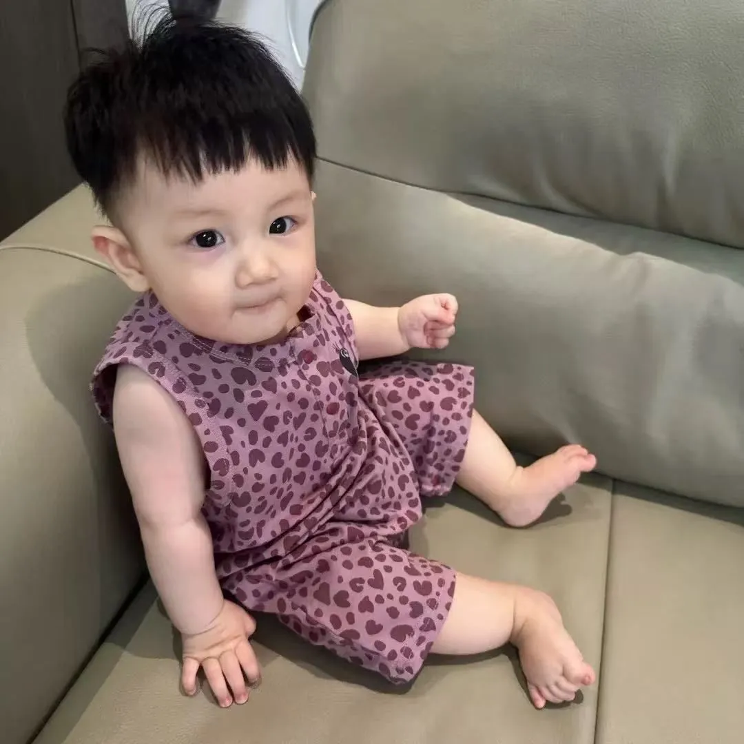 【66-100cm】ママたちに大好評 好感度UP カジュアル ヒョウ柄 ベビー ノースリーブ ロンパース