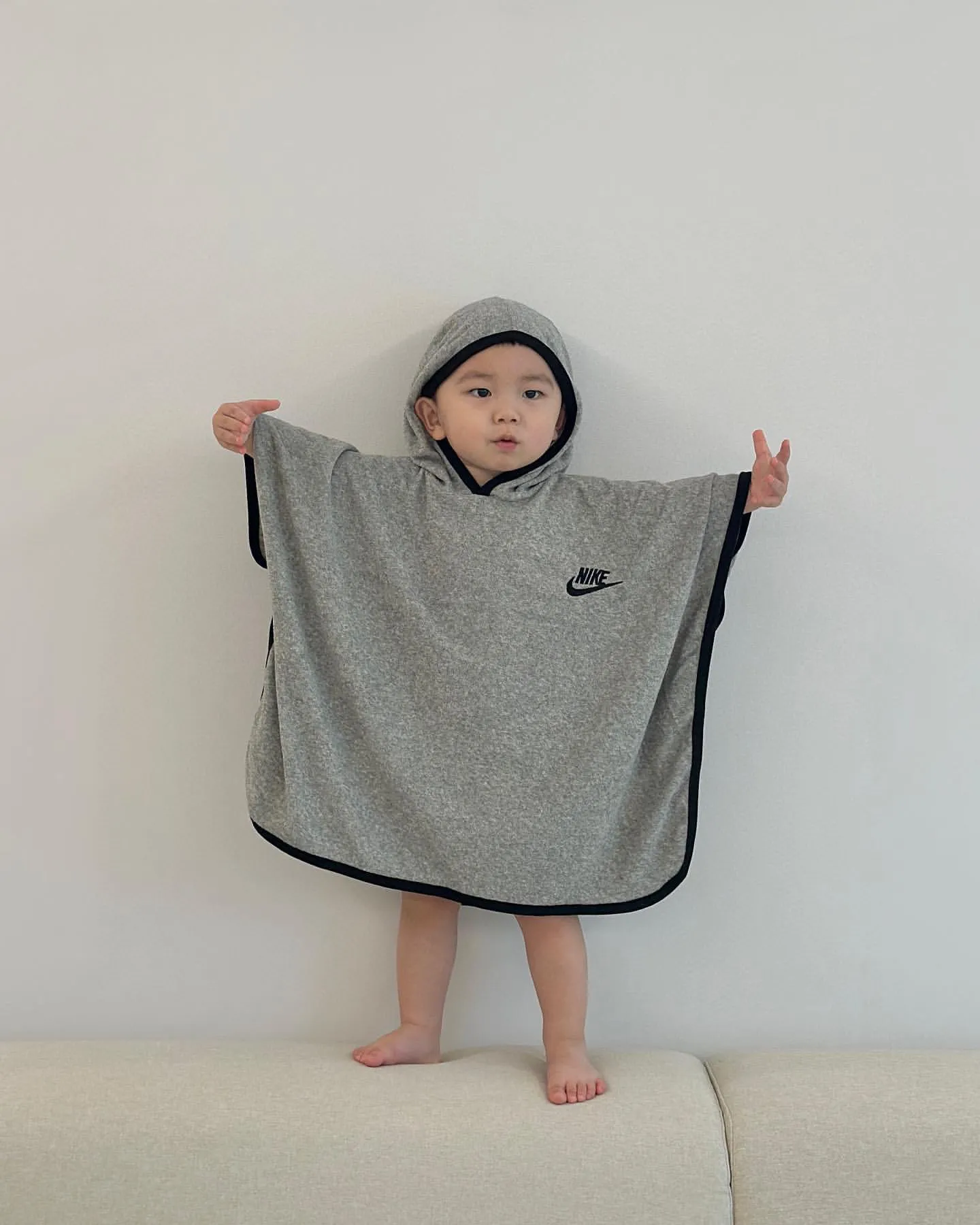 【1-6歳】絶対欲しい ナチュラル シンプル 柔らか素材 吸水速乾 キッズ フード付き バスローブ