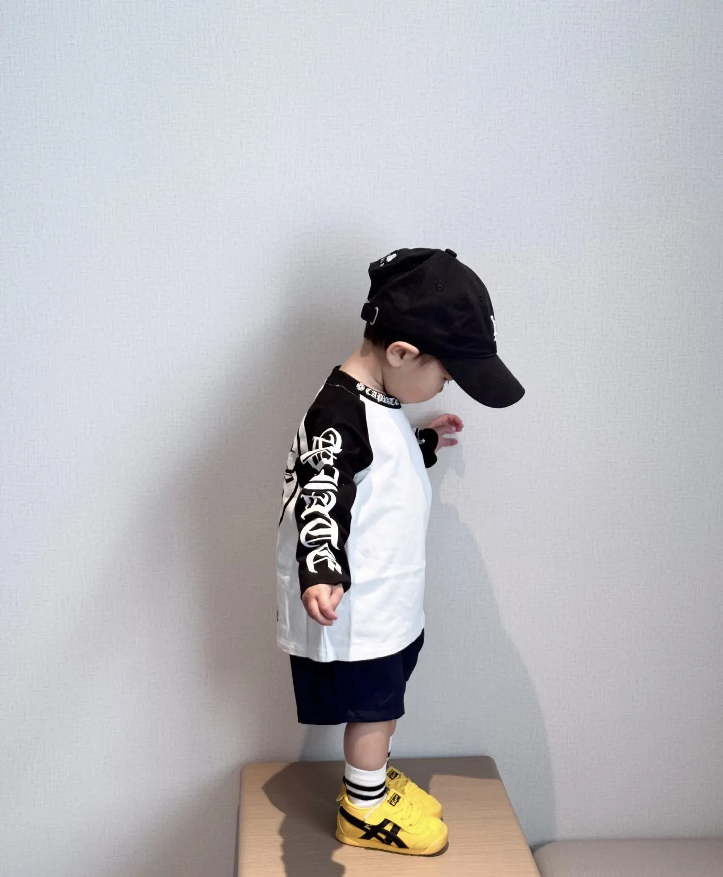 【110-170cm】毎日着たくなる 新作 カジュアル 合わせやすい トレンド  長袖 Ｔシャツ