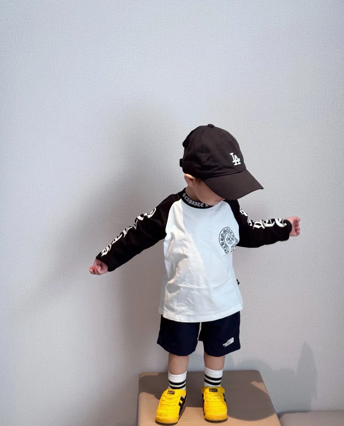 【110-170cm】毎日着たくなる 新作 カジュアル 合わせやすい トレンド  長袖 Ｔシャツ