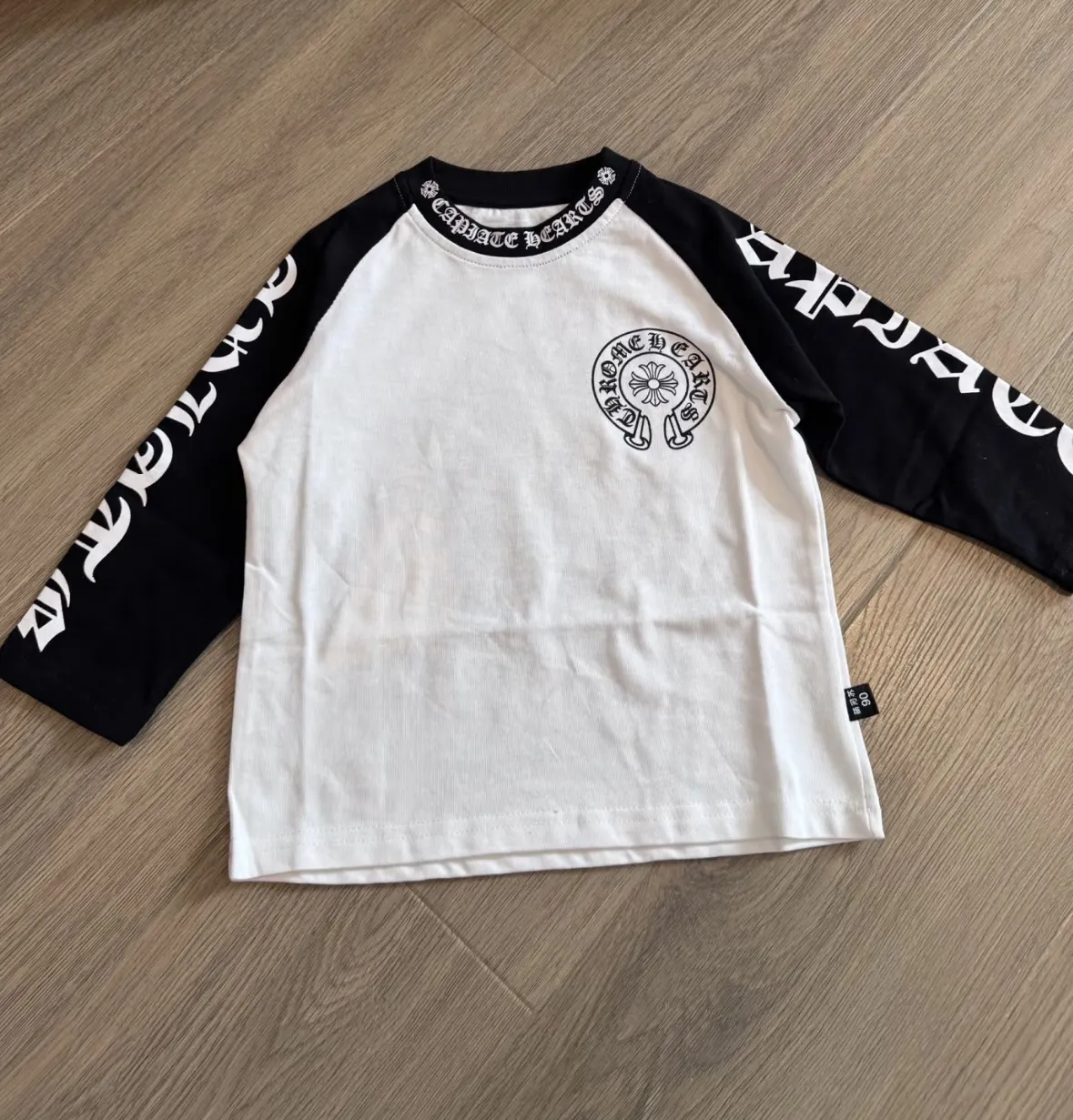 【110-170cm】毎日着たくなる 新作 カジュアル 合わせやすい トレンド  長袖 Ｔシャツ