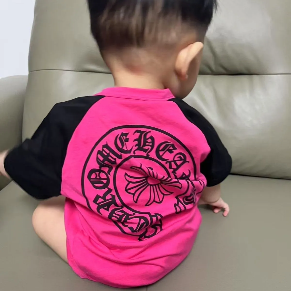 【73-100cm】話題沸騰中 爆売れ中 カジュアル 着心地抜群  お出かけに ベビー 半袖 ロンパース