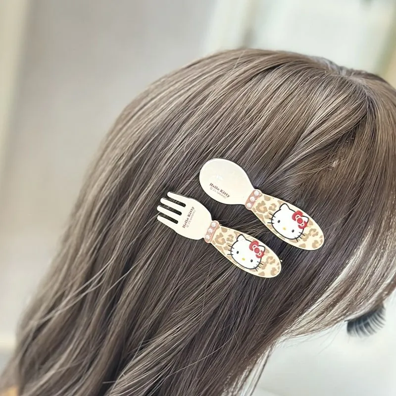 ユニークで目を引く デザイン満点 滑り止め付き スプーンモチーフ おもしろ ヘアピン