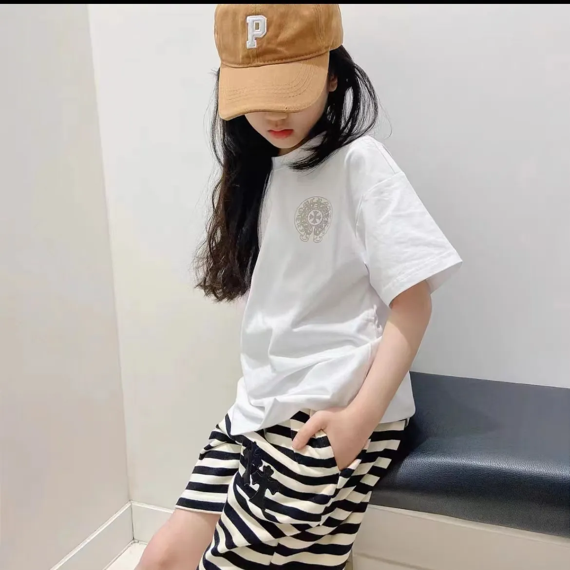 【90-160cm+親サイズ】人気爆発中 今季大注目 スタイリッシュ 親子ペア 半袖 Ｔシャツ