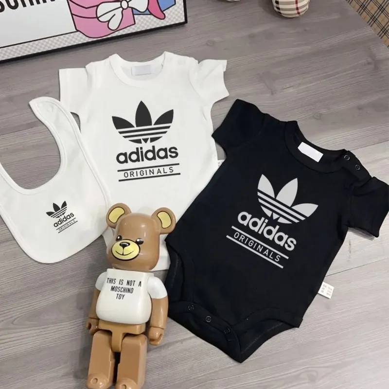 【66-90cm】目を奪われる可愛さ 柔らかい シンプル 着やすい ベビー 半袖 ロンパース