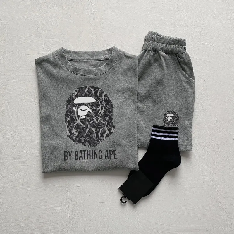 【90-160cm】二点セット 夏のマストアイテム カジュアル 着回し最強 半袖Ｔシャツ+ショートパンツ セットアップ