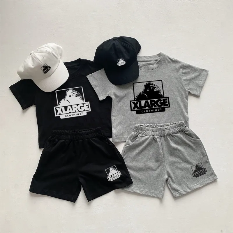 【90-160cm】二点セット 夏にぴったり カジュアル 外遊び・スポーツにも最適 半袖Ｔシャツ+ショートパンツ セットアップ