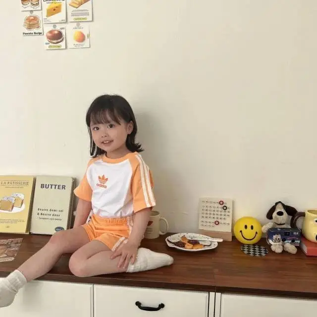 【90-140cm】二点セット よく売れる トレンド  多色展開 半袖Ｔシャツ＋ショートパンツ セットアップ