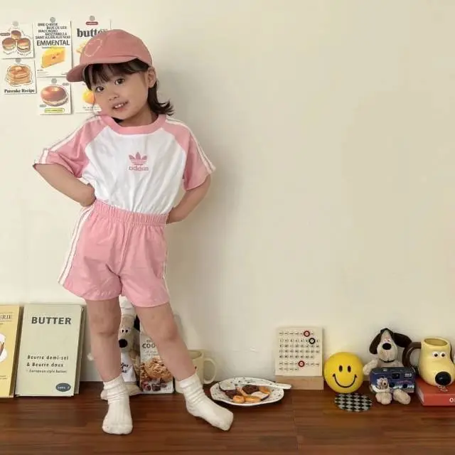 【90-140cm】二点セット よく売れる トレンド  多色展開 半袖Ｔシャツ＋ショートパンツ セットアップ