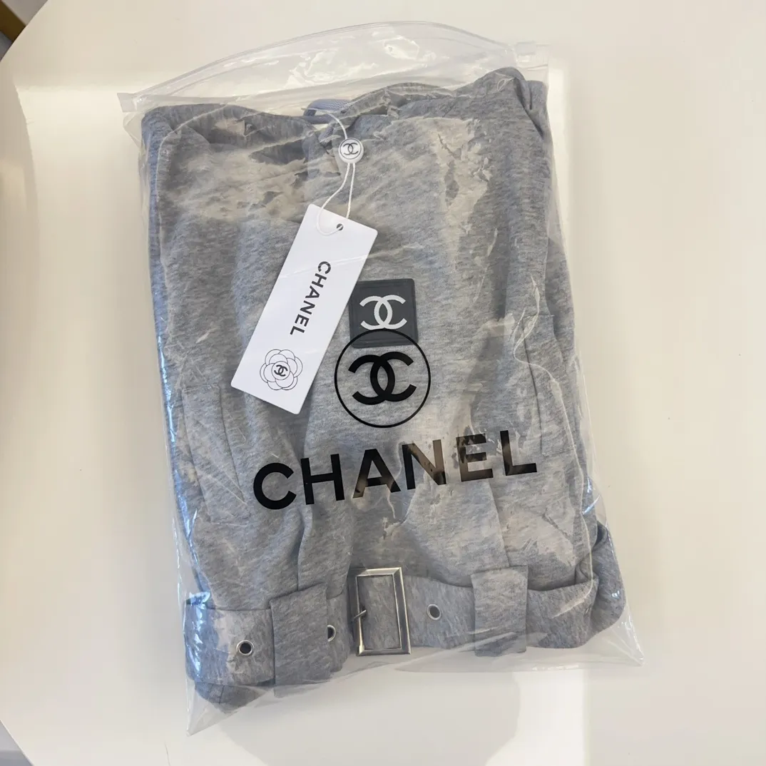 【110-160cm】おしゃれキッズ必見 大活躍 新作 カジュアル 合わせやすい 女の子 フード付き ワンピース