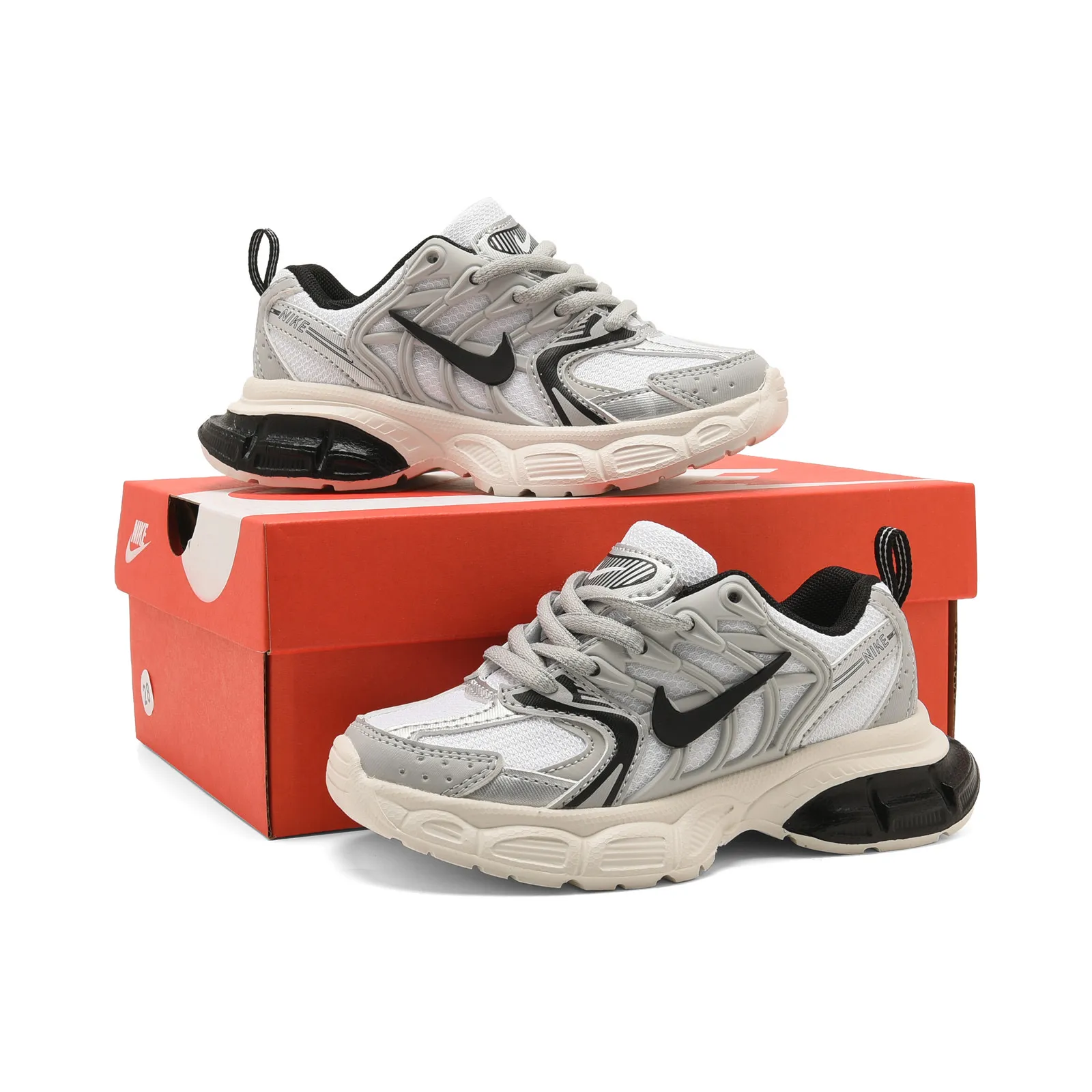 トレンド感たっぷり カジュアル 外遊び・スポーツにも最適 キッズ スニーカー