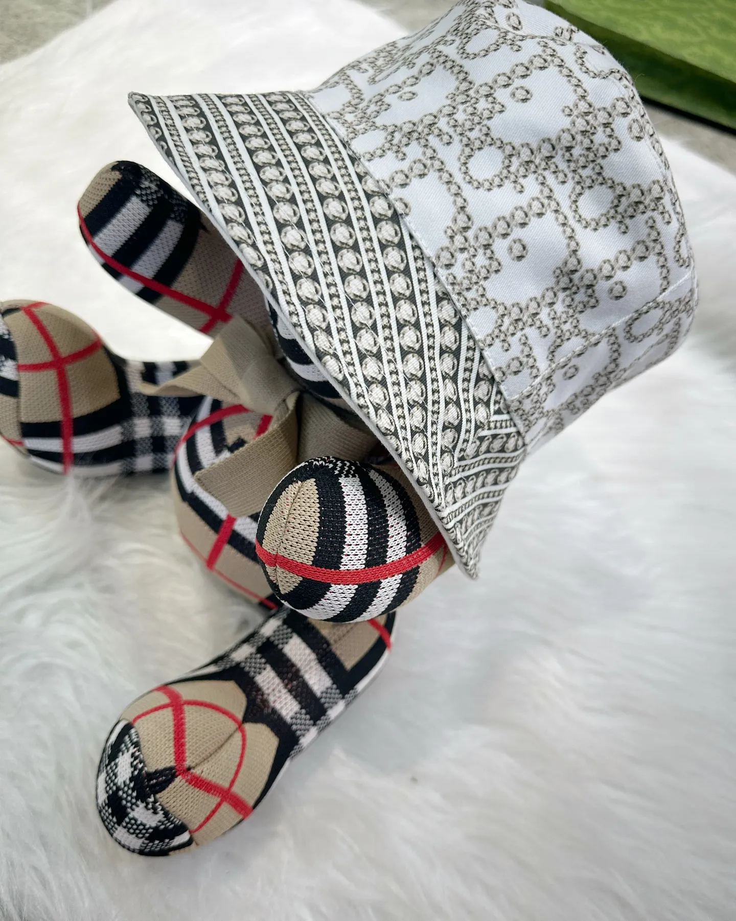 絶対見逃さないで トレンド  リバーシブル  キッズ用 バケットハット