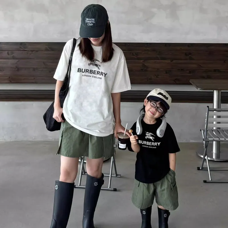 【90-160cm+親サイズ】存在感アップ  絶対流行 アルファベット 着やすい  親子ペア 半袖 Ｔシャツ