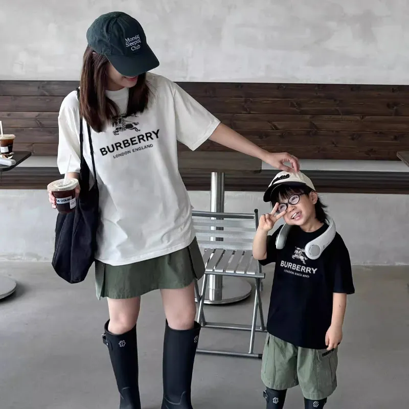 【90-160cm+親サイズ】存在感アップ  絶対流行 アルファベット 着やすい  親子ペア 半袖 Ｔシャツ