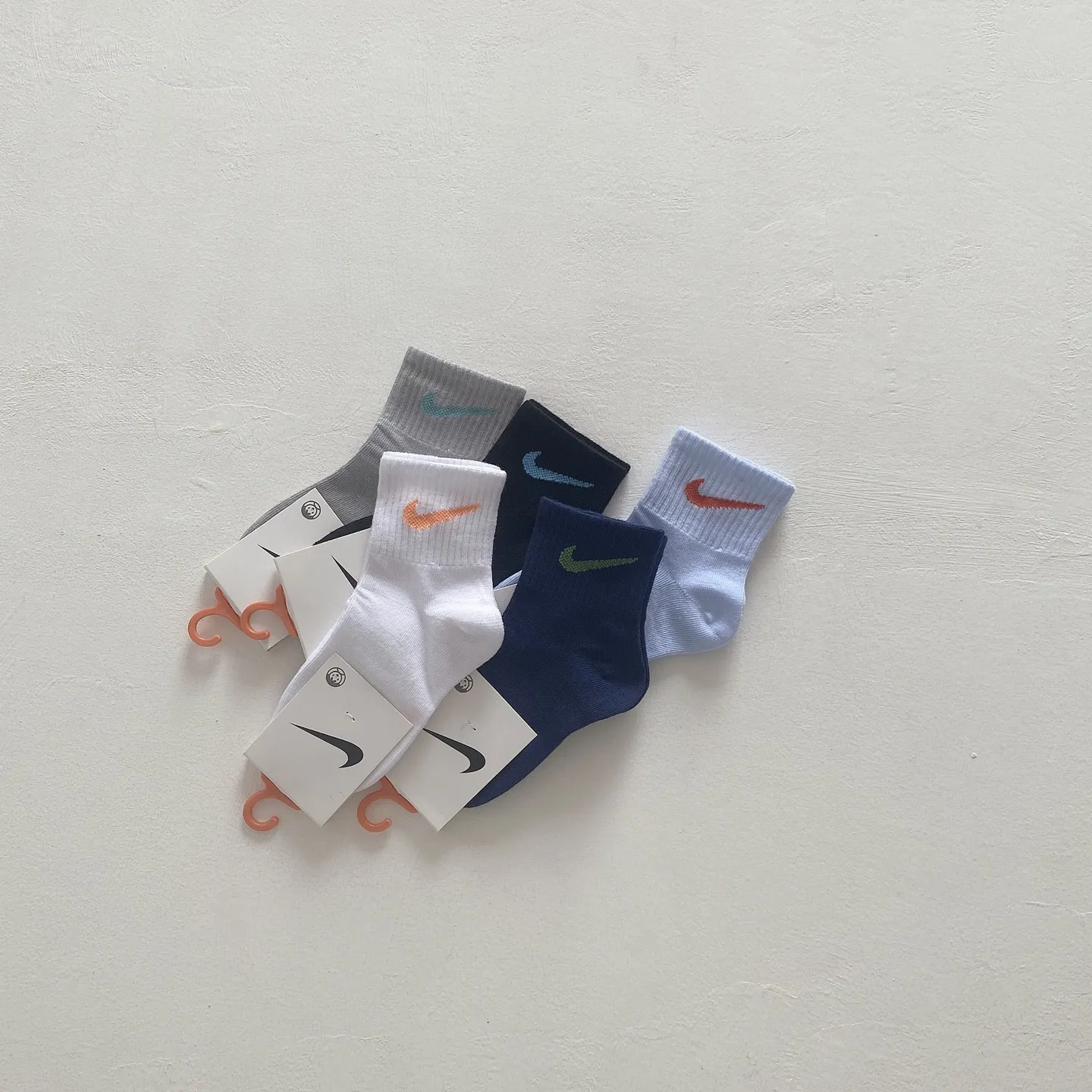 ５足セット 絶対後悔しない カラバリ豊富 通気性抜群 カジュアル ソックス