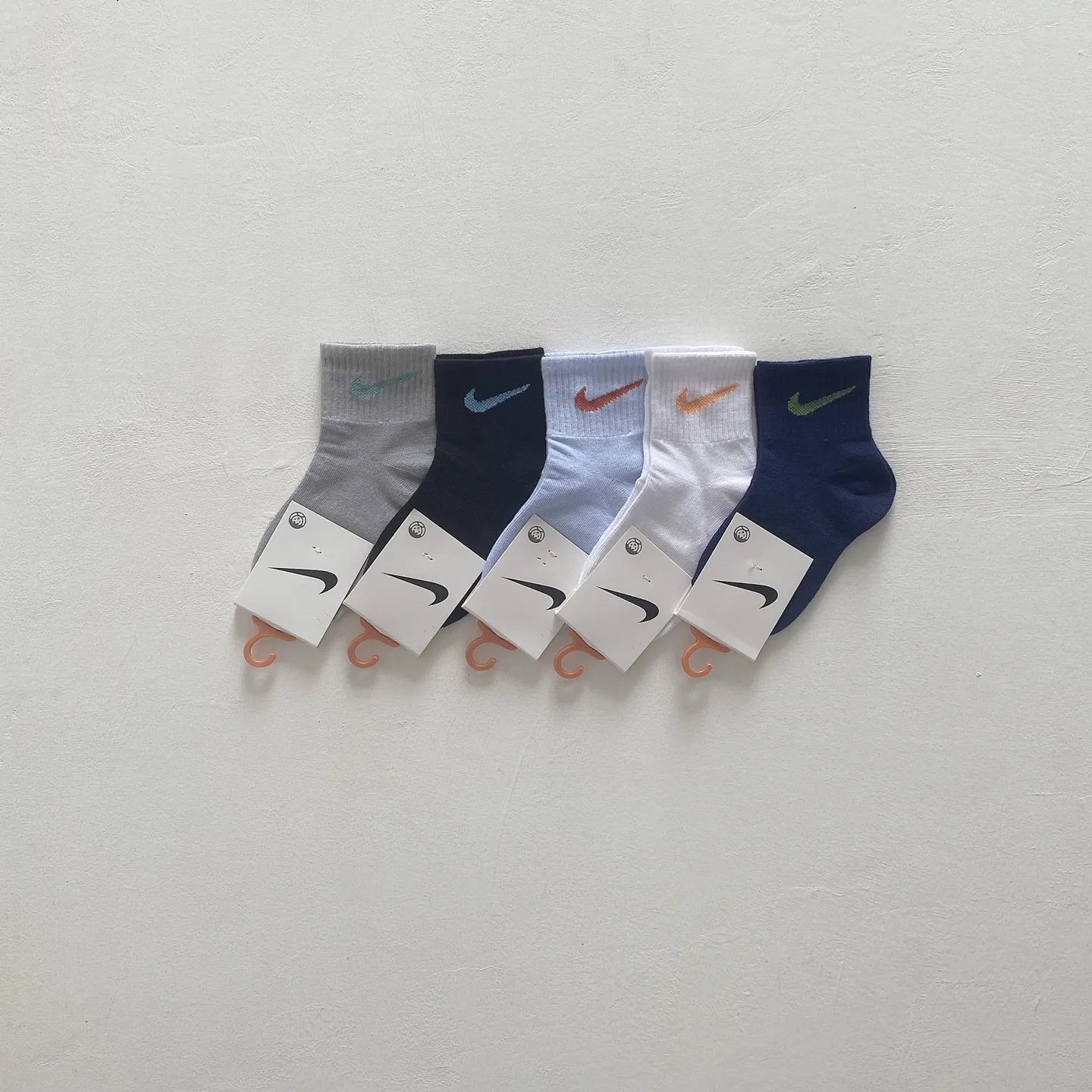 ５足セット 絶対後悔しない カラバリ豊富 通気性抜群 カジュアル ソックス