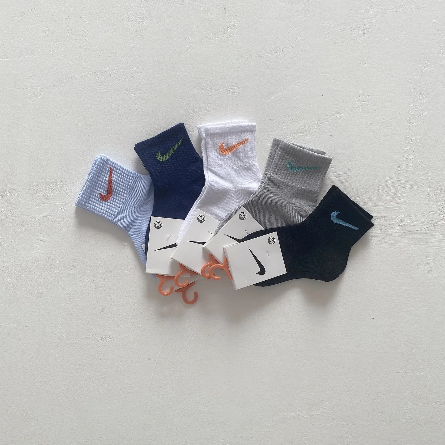 ５足セット 絶対後悔しない カラバリ豊富 通気性抜群 カジュアル ソックス