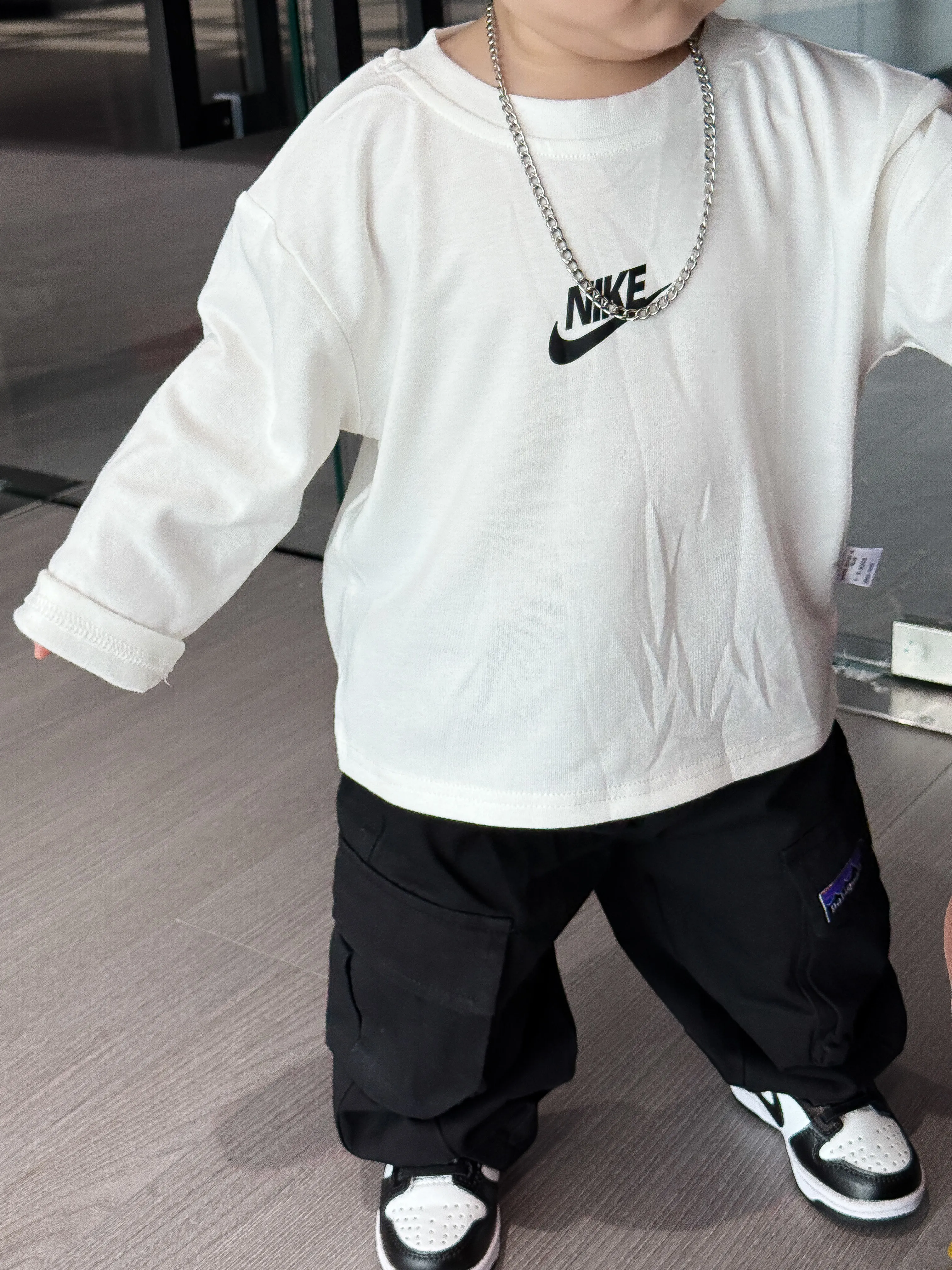 【90-160cm】リピーター多数 よく売れる カジュアル シンプル 長袖 Ｔシャツ