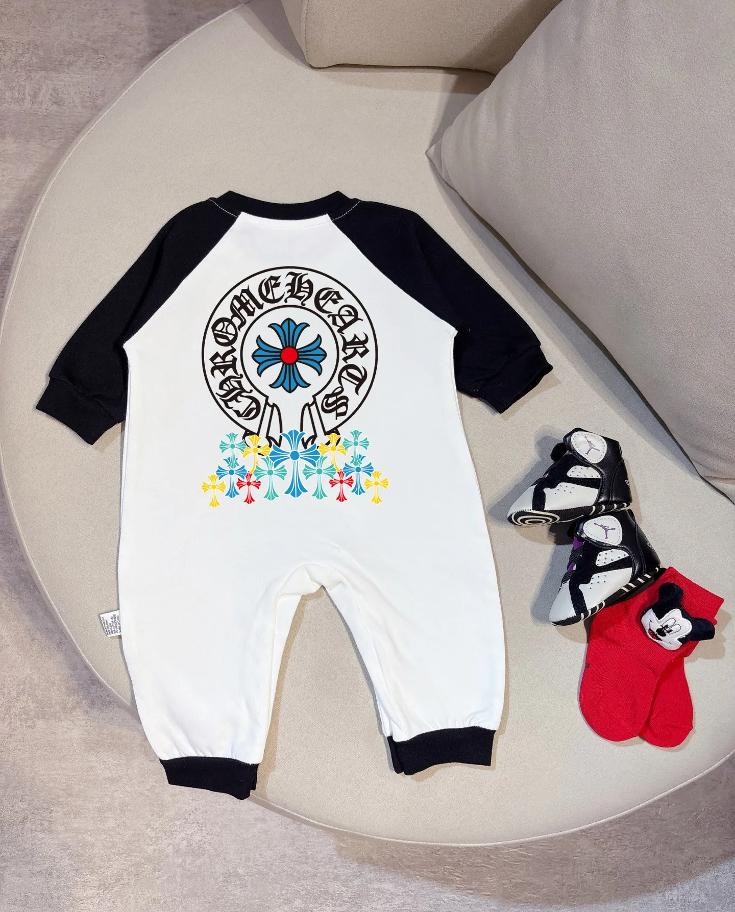 【66-90cm】人気爆発中 爆売れ中 スタイリッシュ 定番 着心地良い ベビー ロンパース