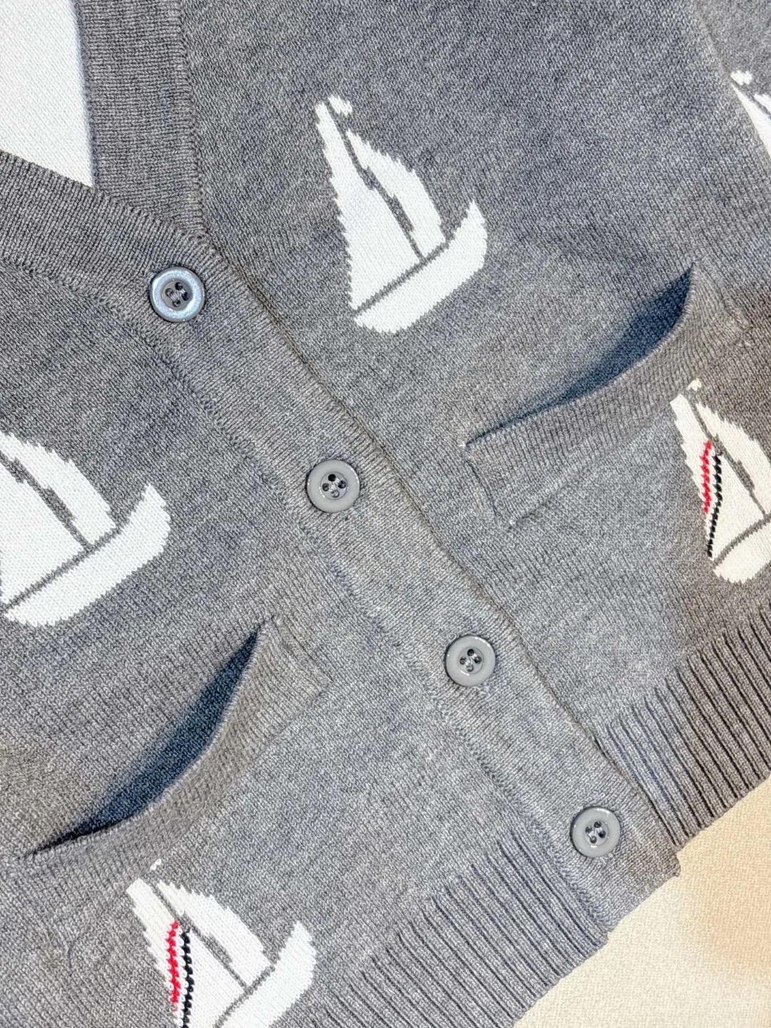 【73-110cm】絶対流行 秋の新作登場 トレンド  ふんわり優しい ベビ ニット カーディガン