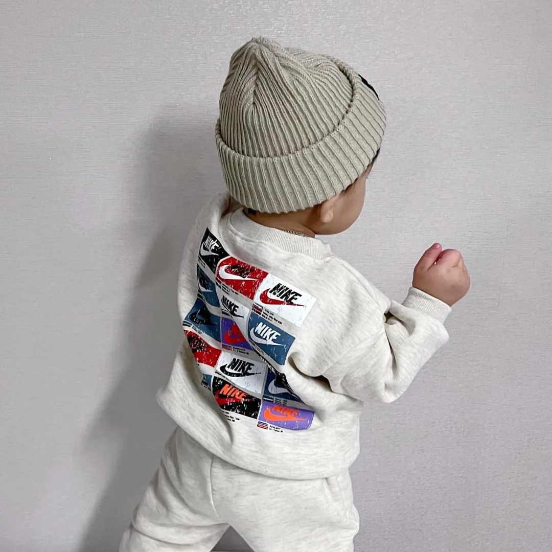 【90-160cm】二点セット 人気爆発中 大活躍 トレンド  通園・お出かけに トレーナー+パンツ セットアップ