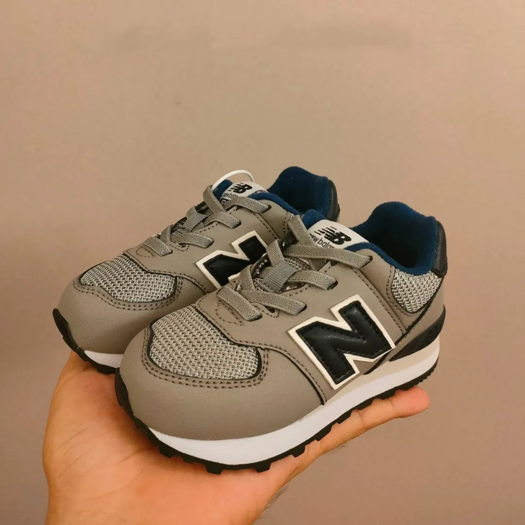 ランキング上位 大注目 カジュアル クッション性 キッズ ゴムバンド スニーカー