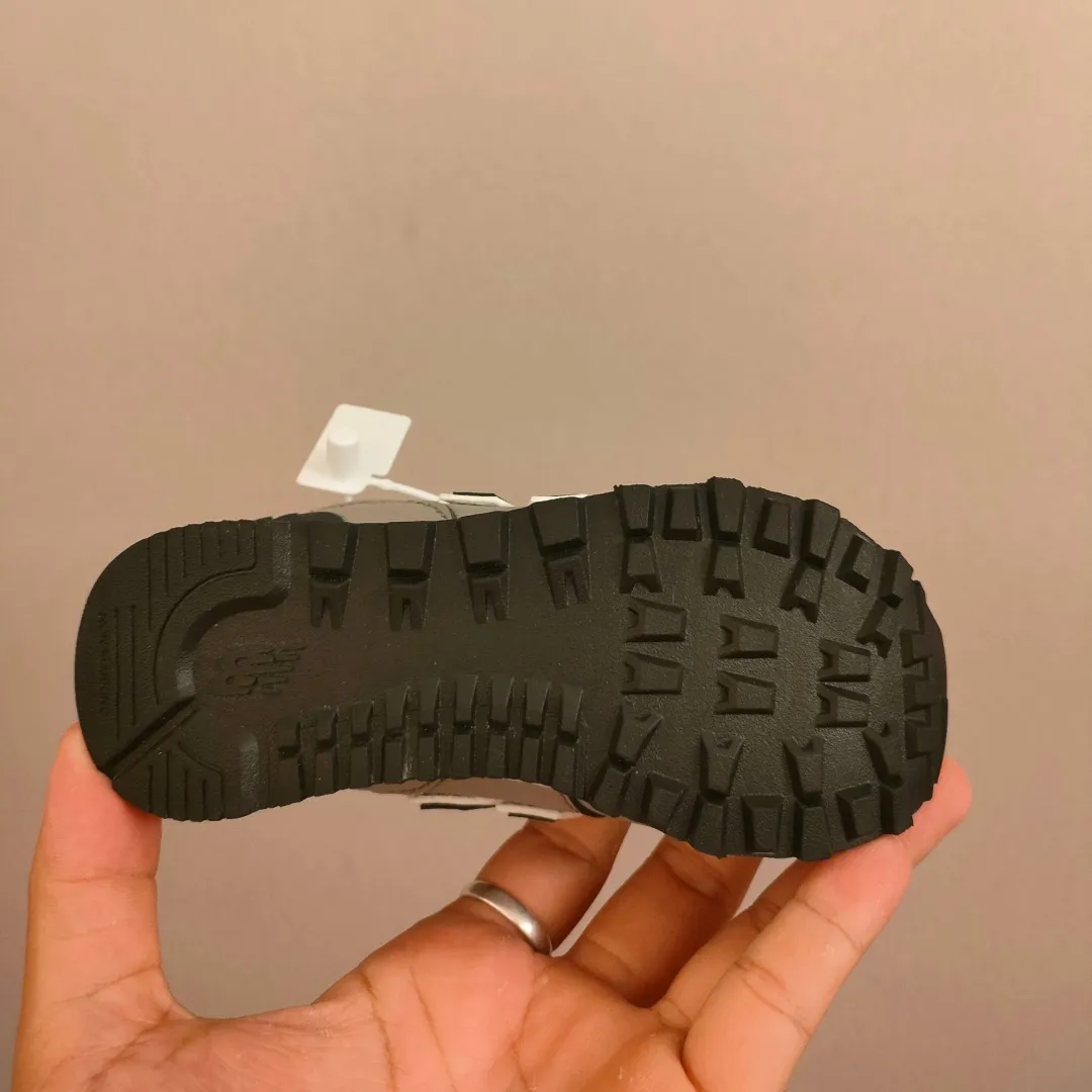 ランキング上位 大注目 カジュアル クッション性 キッズ ゴムバンド スニーカー