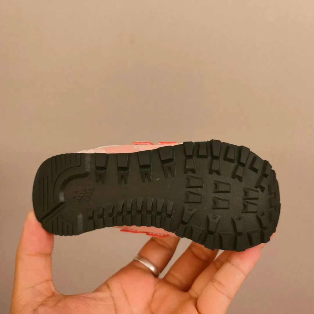 人気爆発中 おしゃれ カジュアル 通園・通学用 キッズ ゴムバンド スニーカー