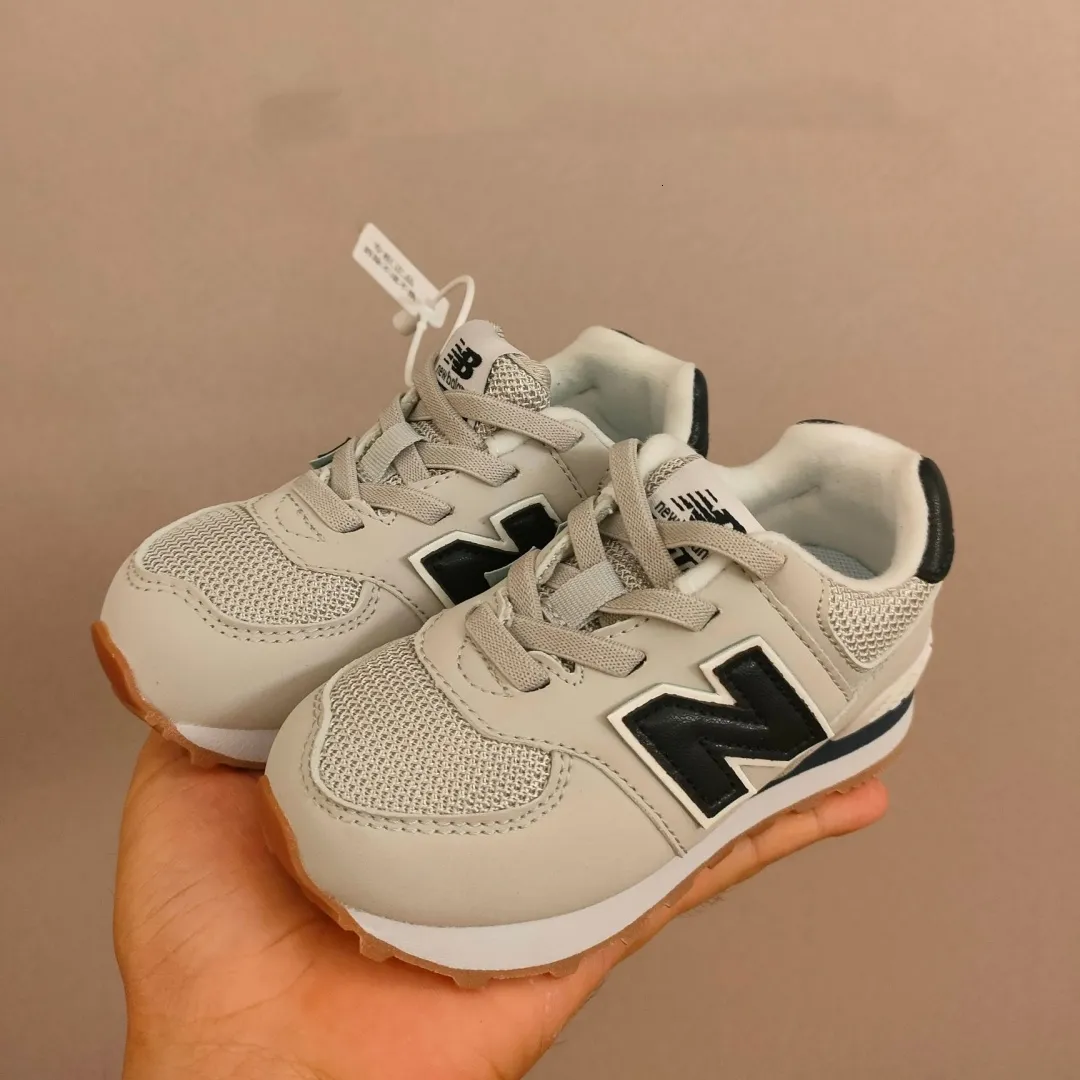 よく売れる 軽量設計 カジュアル 滑り止めソール キッズ ゴムバンド スニーカー