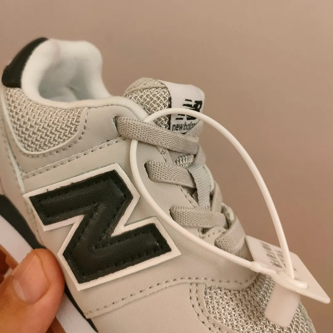 よく売れる 軽量設計 カジュアル 滑り止めソール キッズ ゴムバンド スニーカー