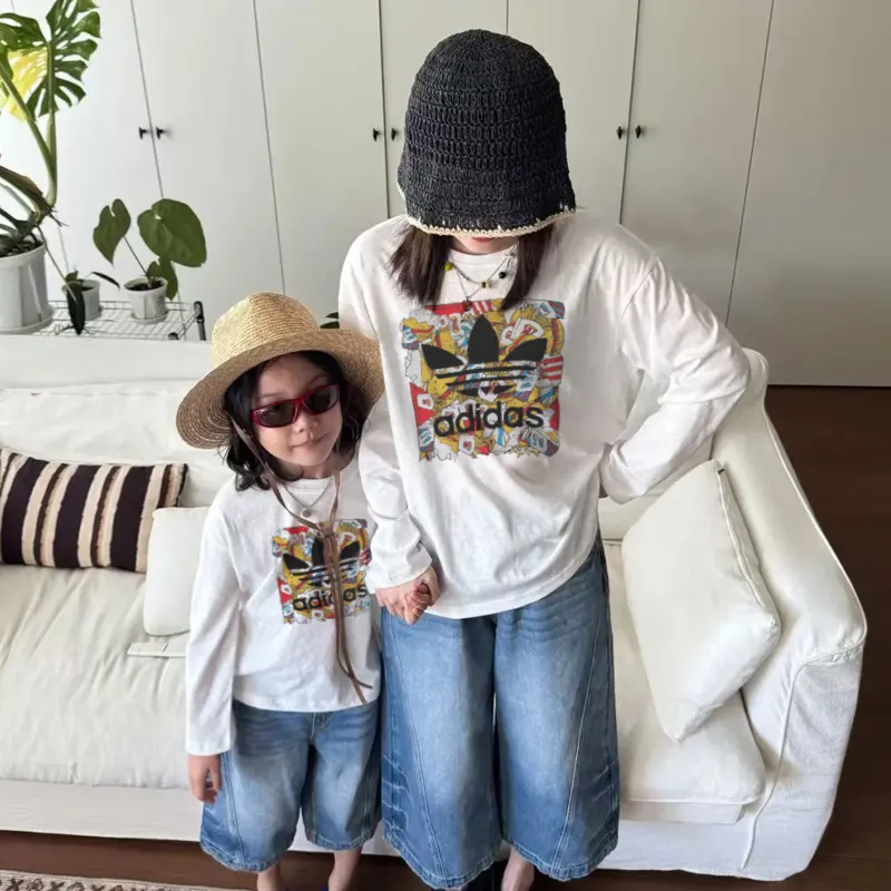 【90-160cm+親サイズ】写真映えバッチリ 爆売れ中 カジュアル 親子ペア 長袖 Ｔシャツ