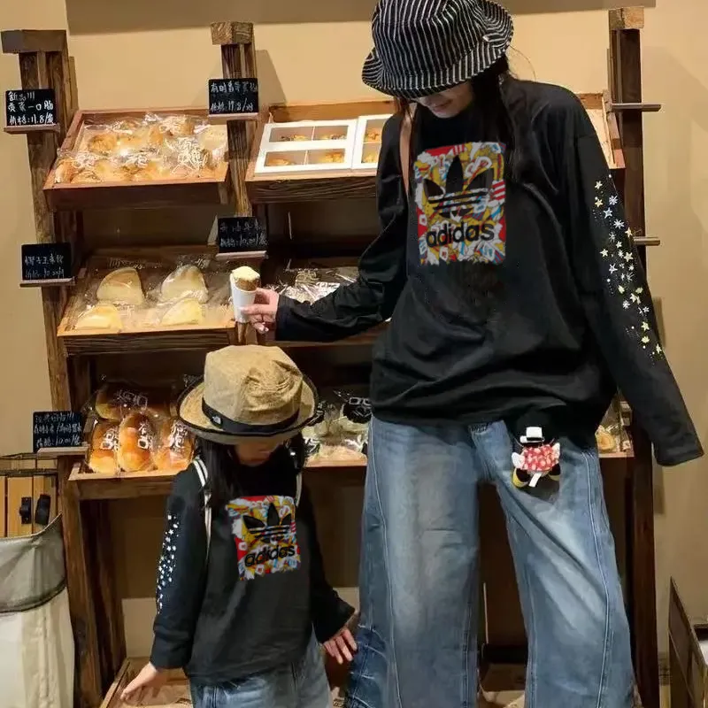 【90-160cm+親サイズ】写真映えバッチリ 爆売れ中 カジュアル 親子ペア 長袖 Ｔシャツ