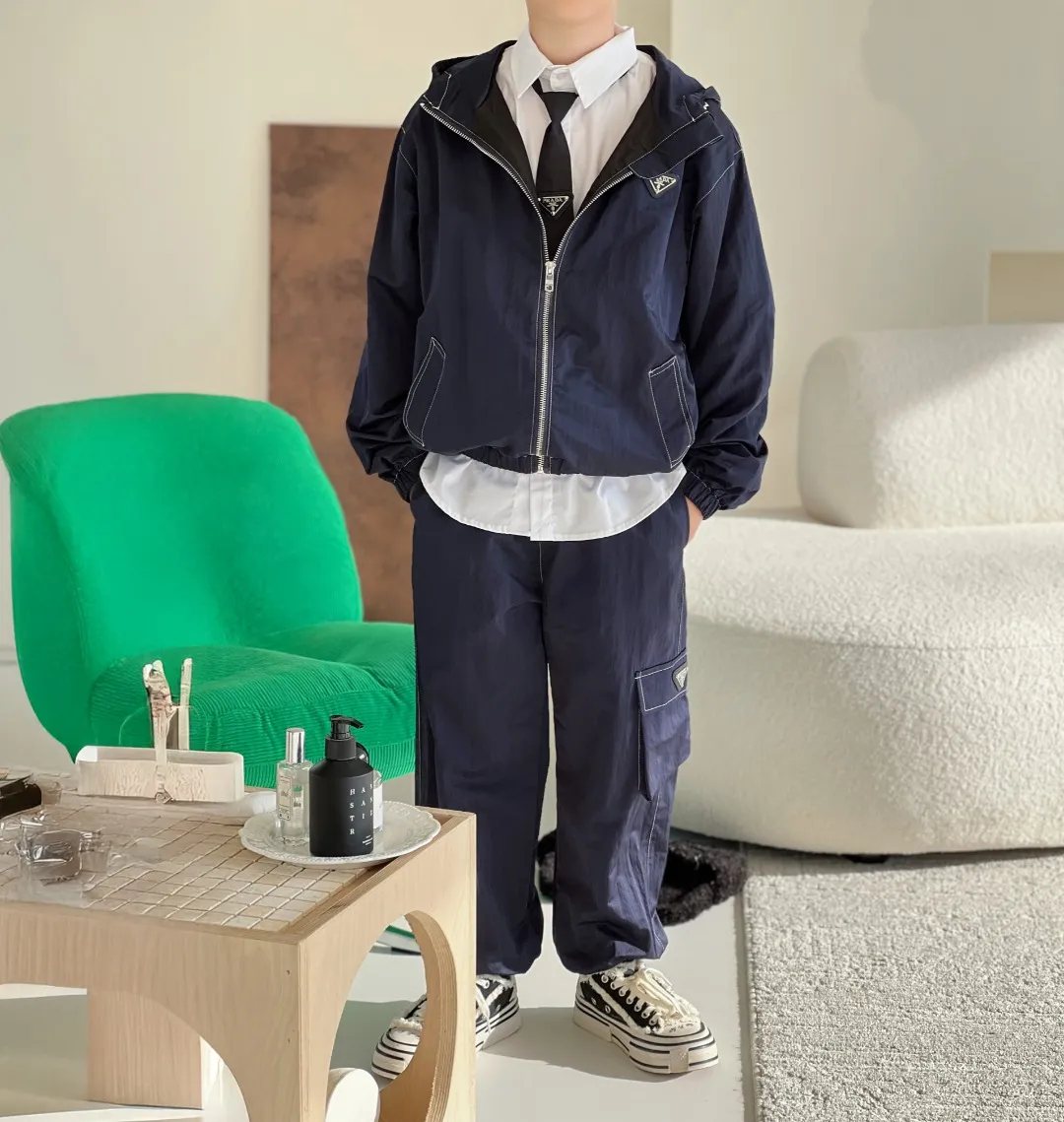 【100-165cm】ママたちに大好評 高品質 カジュアル シンプル フード付き アウター