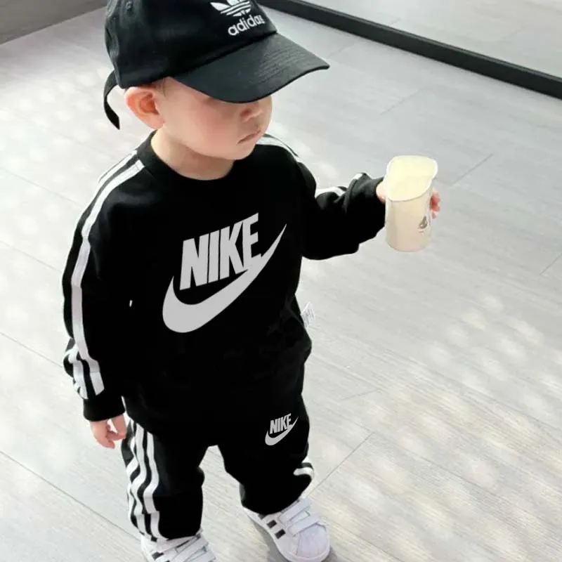 【90-150cm】二点セット デイリーに大活躍 爆売れ中 カジュアル スポーティ トレーナー+パンツ セットアップ