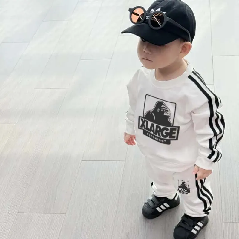 【90-150cm】二点セット 存在感アップ  爆売れ中 トレンド  スポーティ トレーナー+パンツ セットアップ