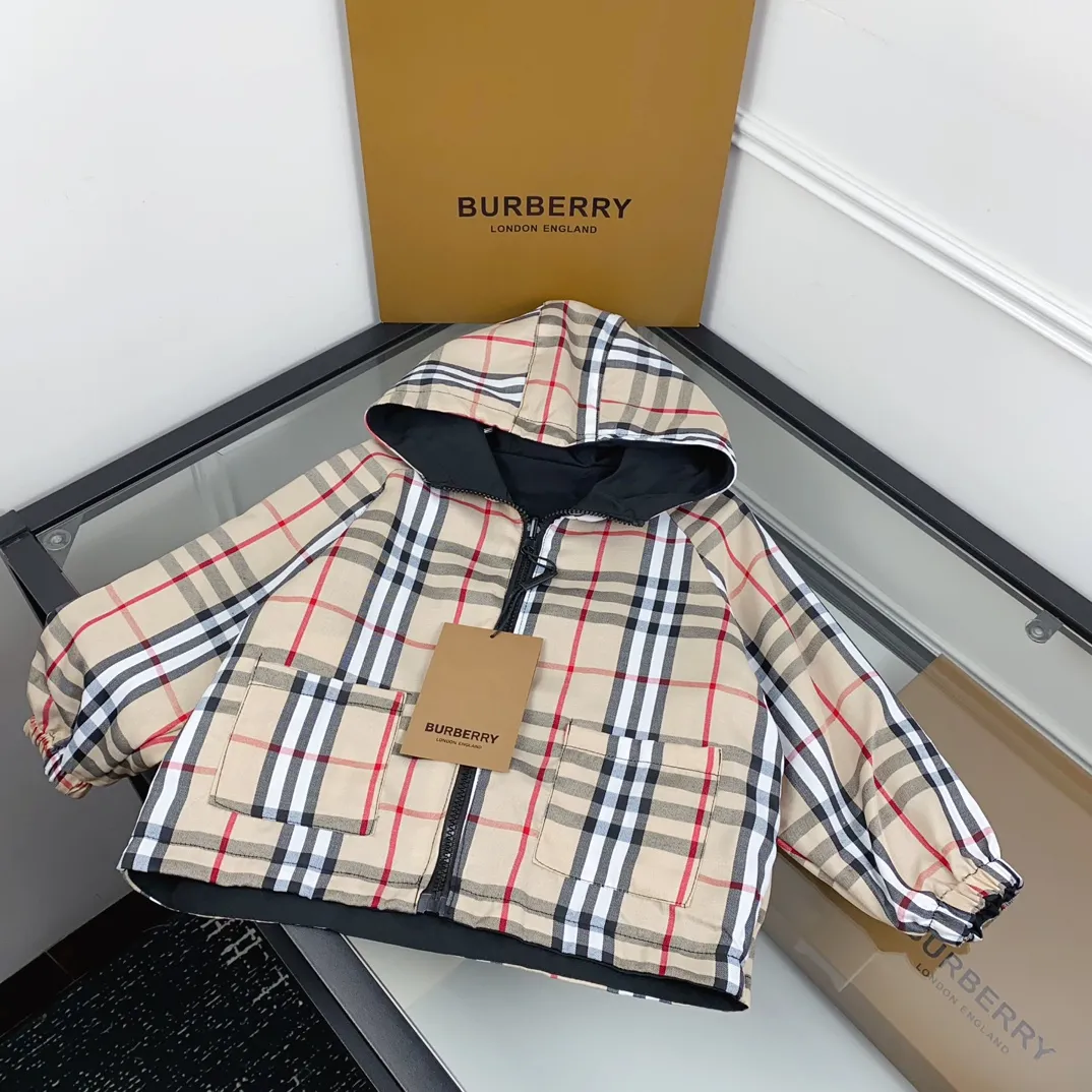 【90-140cm】デイリーコーデに最適 品質満点 カジュアル 防風素材 リバーシブルジャケット