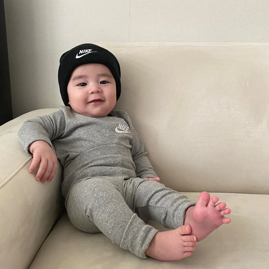 【80-130cm】二点セット リラックス感ある トレンド  シンプル 肌触り良い トップス+パンツ  セットアップ