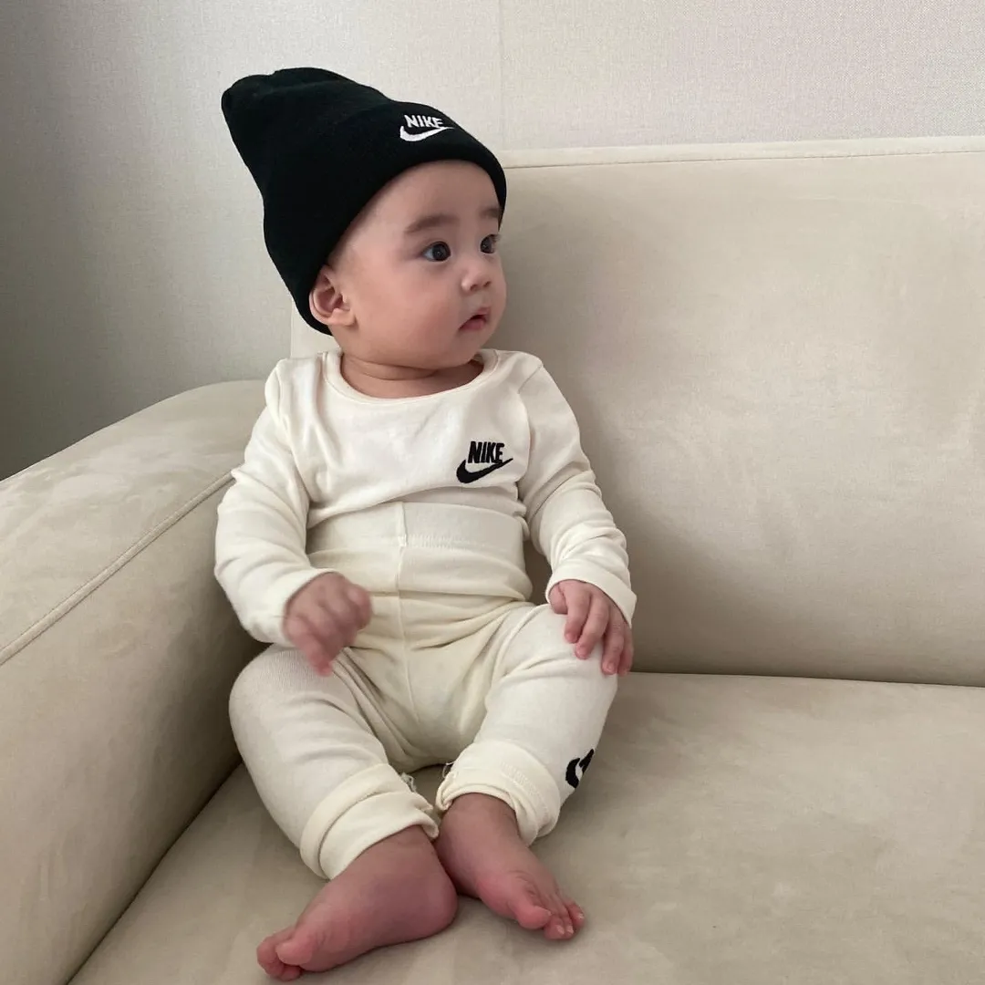 【80-130cm】二点セット リラックス感ある トレンド  シンプル 肌触り良い トップス+パンツ  セットアップ