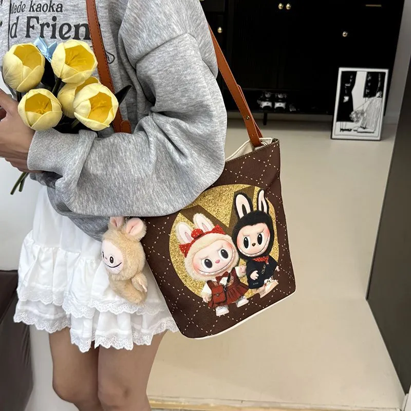 絶対欲しい！大容量 キャンバス 可愛い 斜め掛け  ショルダーバッグ