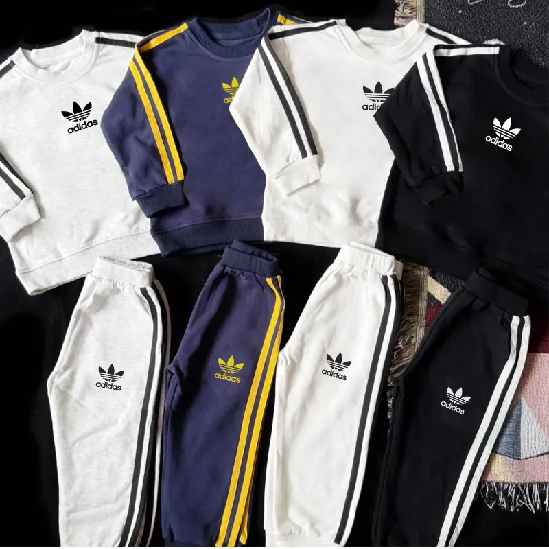 【90-150cm】二点セット SNS映えコーデに 大人気 カジュアル スポーティ トレーナー+パンツ セットアップ