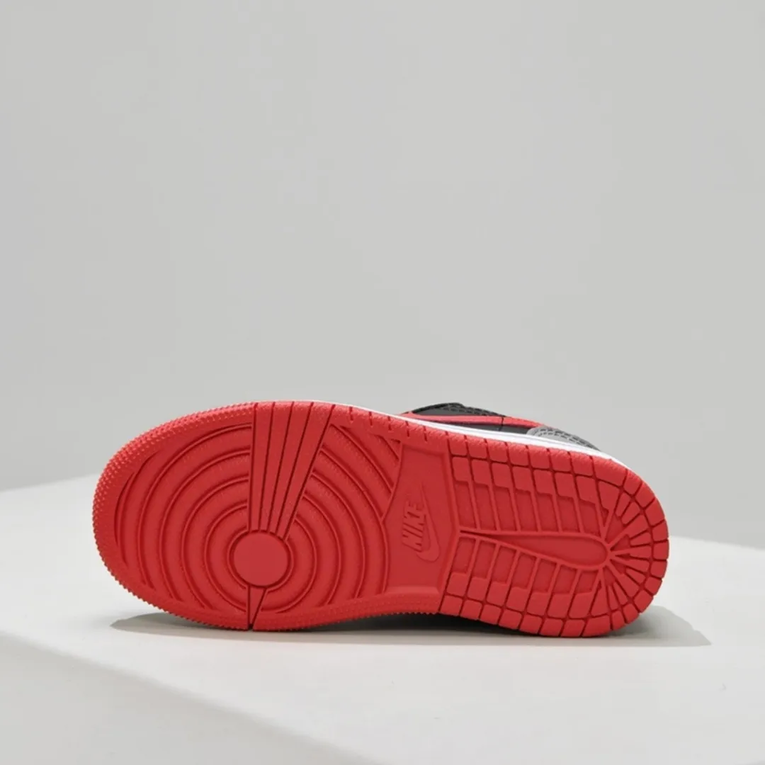 絶対見逃さないで カジュアル 耐久性あり スポーティー シューズ スニーカー