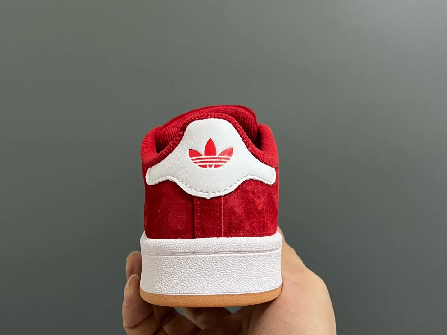 お気に入り 今季大注目 カジュアル クッション性 通学用に便利 シューズ スニーカー