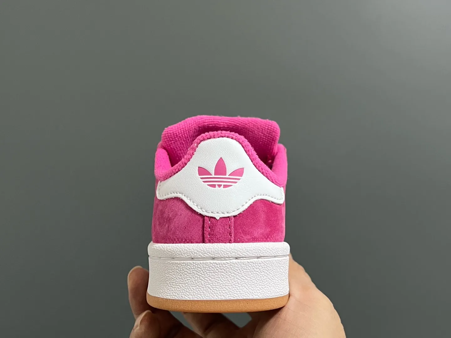 デイリーに大活躍 大注目 カジュアル 軽くて歩きやすい シューズ スニーカー