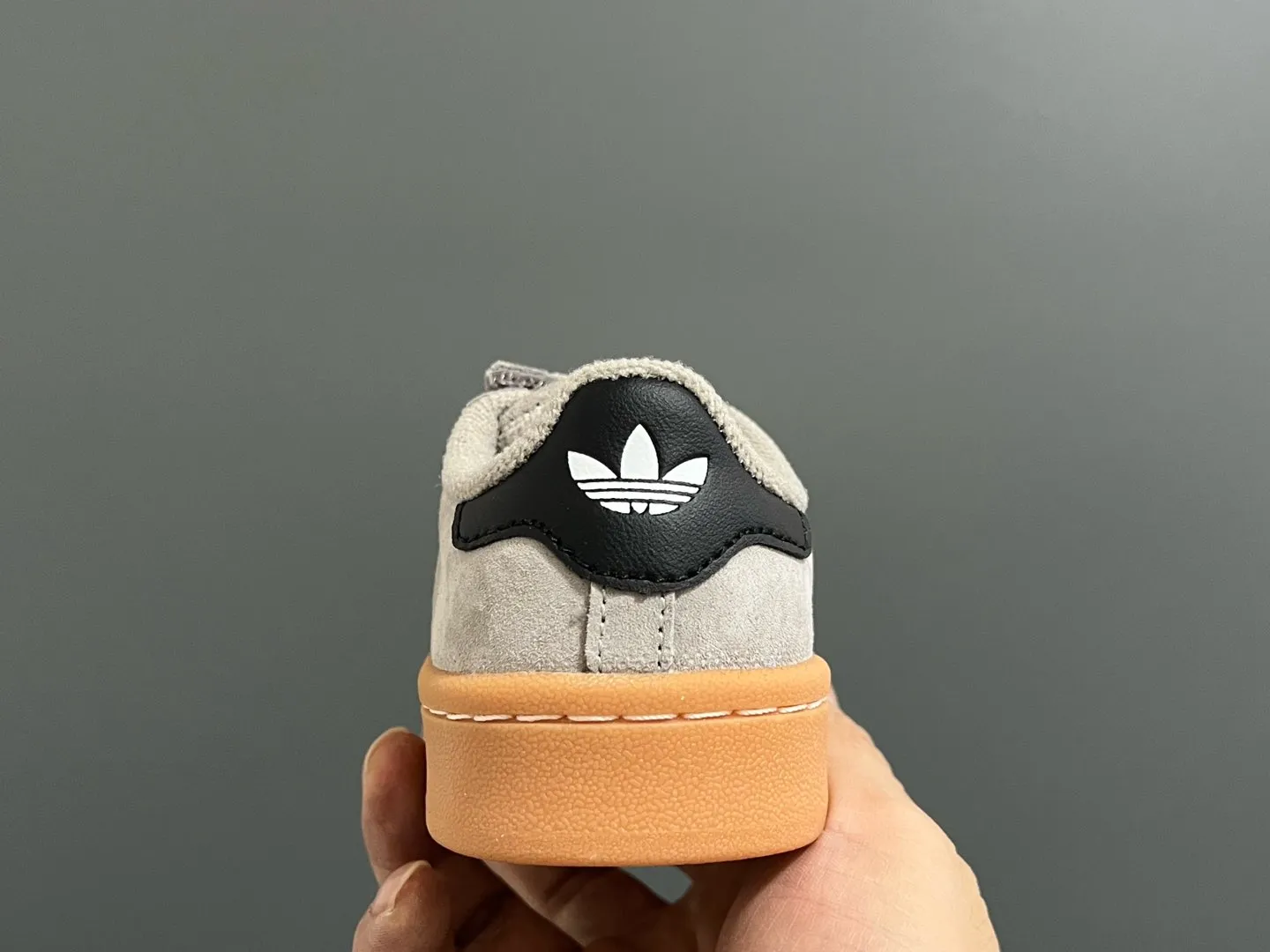 絶対見逃さないで 大活躍 トレンド  快適な履き心地 シューズ スニーカー