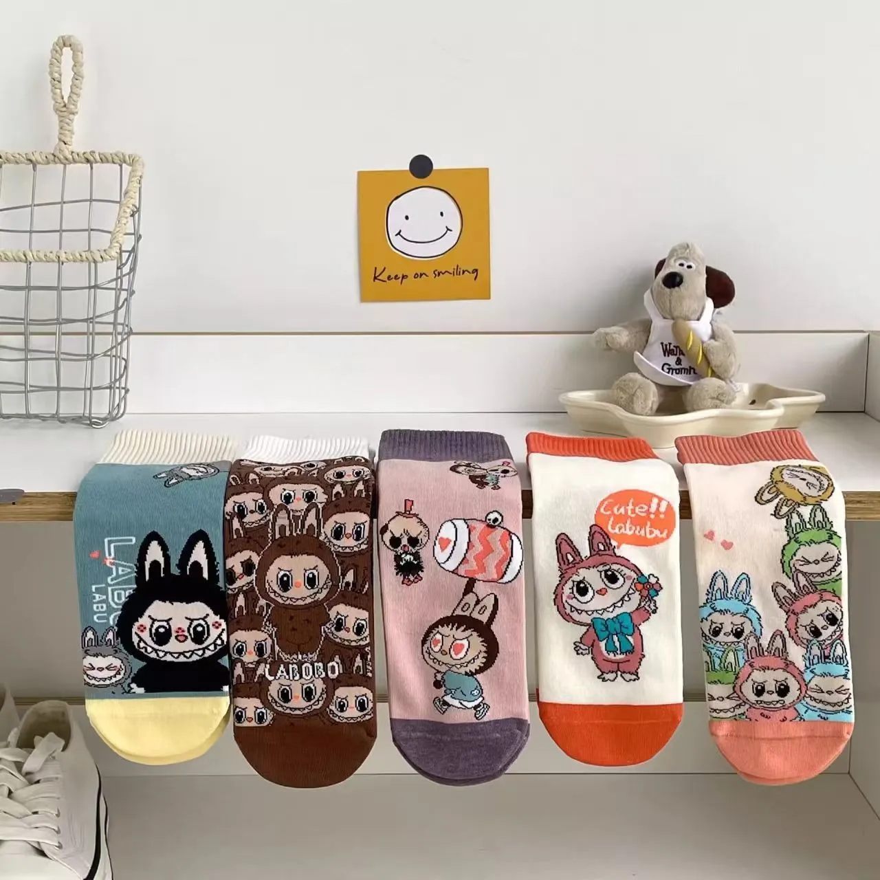 【5足セット】可愛いプリンセス風 ミドル丈 カートゥーン コットンソックス