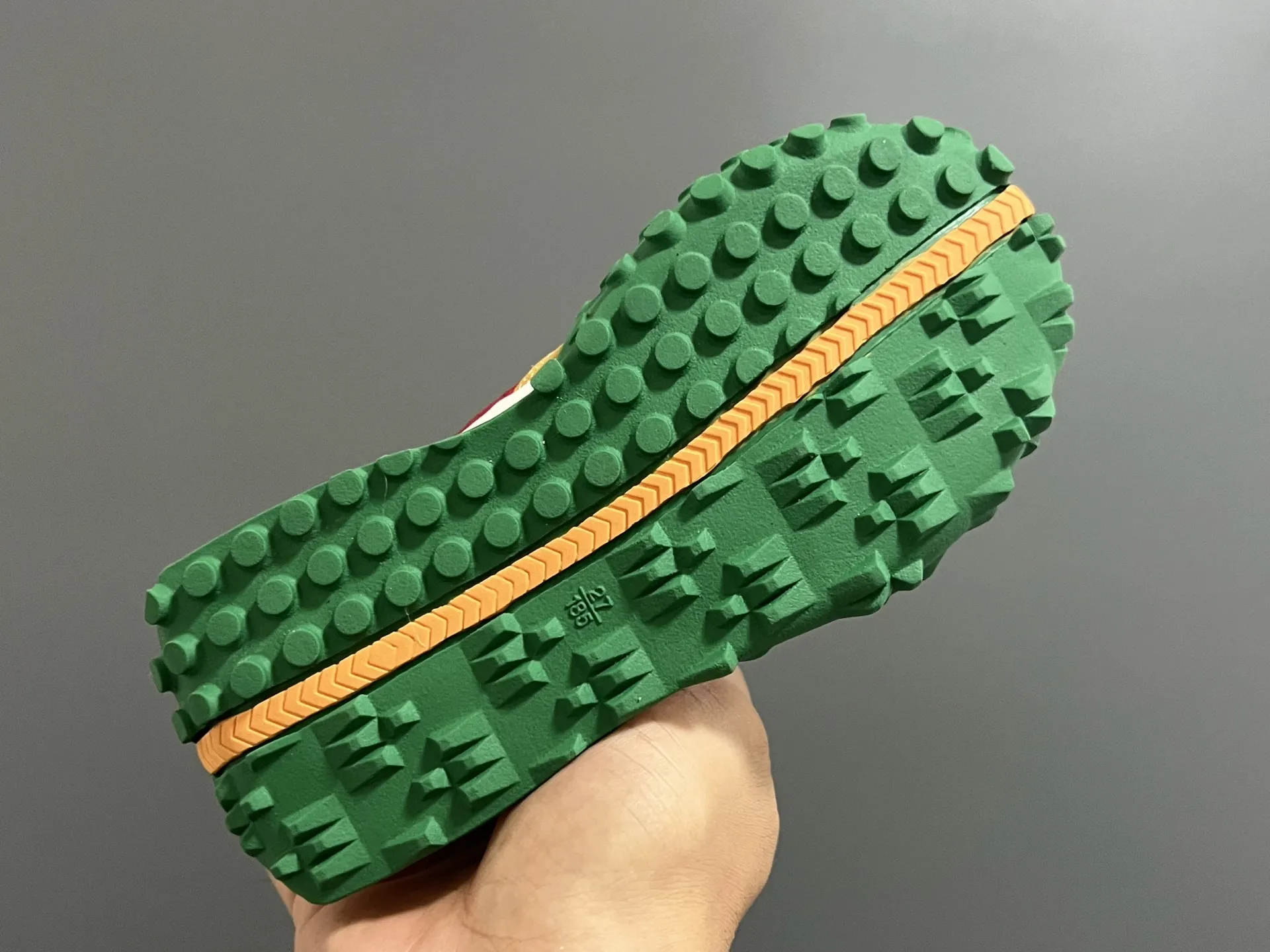 人気爆発中 おしゃれ カジュアル フィット感抜群 キッズ スニーカー