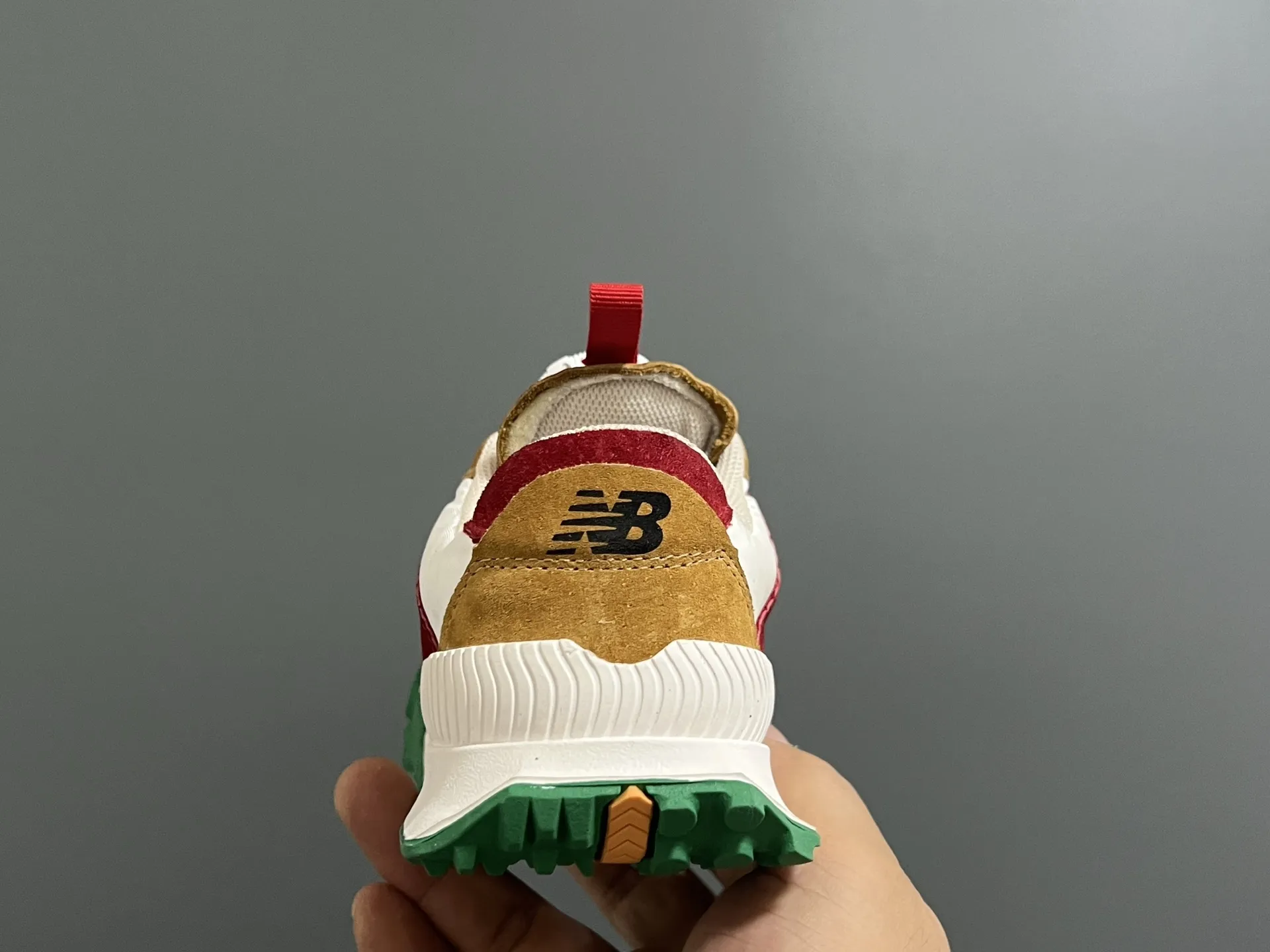 人気爆発中 おしゃれ カジュアル フィット感抜群 キッズ スニーカー