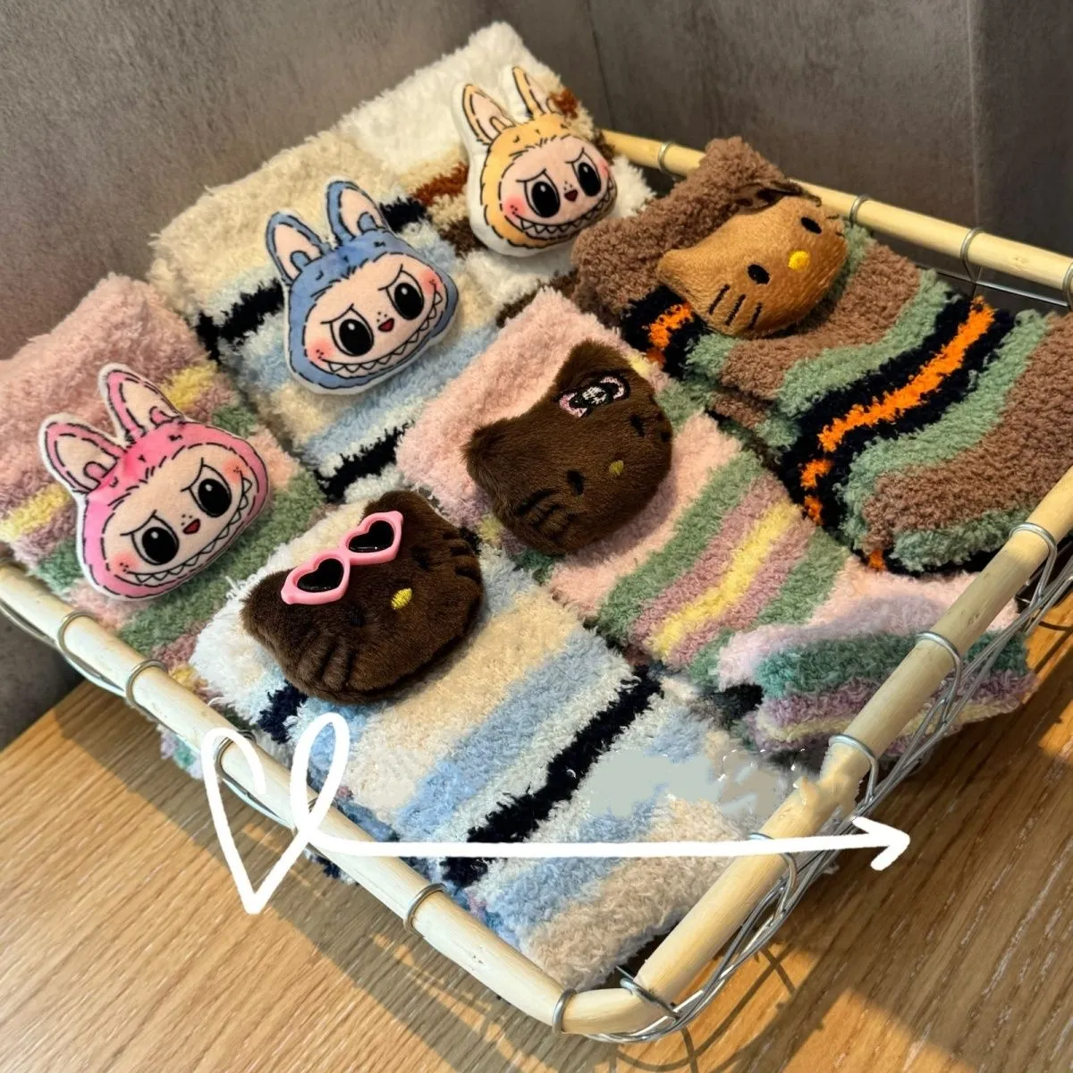 ３足セット 絶対欲しい 可愛い 秋冬新作 柔らかい履き心地 保温性 レディース 中筒ソックス