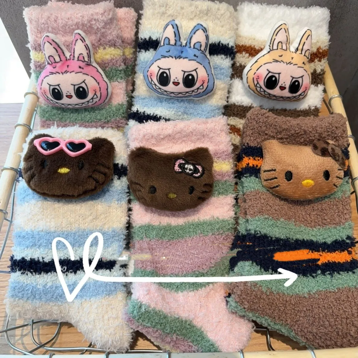 ３足セット 絶対欲しい 可愛い 秋冬新作 柔らかい履き心地 保温性 レディース 中筒ソックス